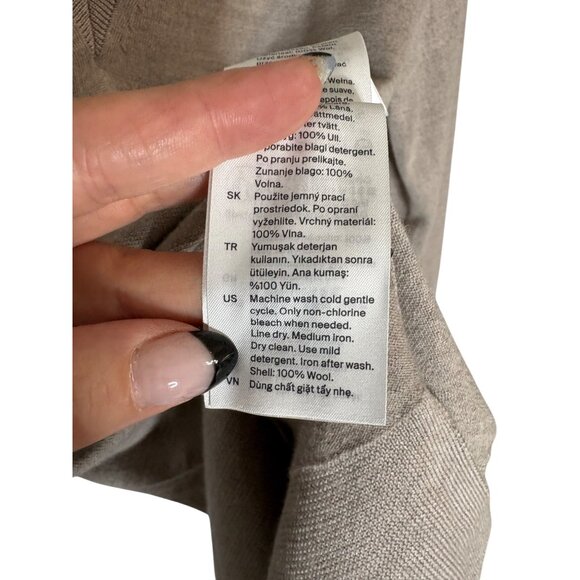 COS V-neck Wool Relaxed Fit Sweater Beige-sz EU Small (US 6) - Picture 7 of 10